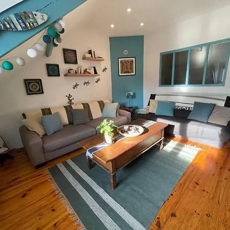 Daire T2, Centre